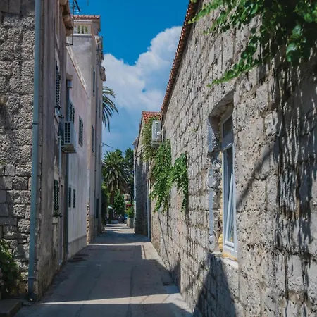 One-bedroom In Sućuraj
